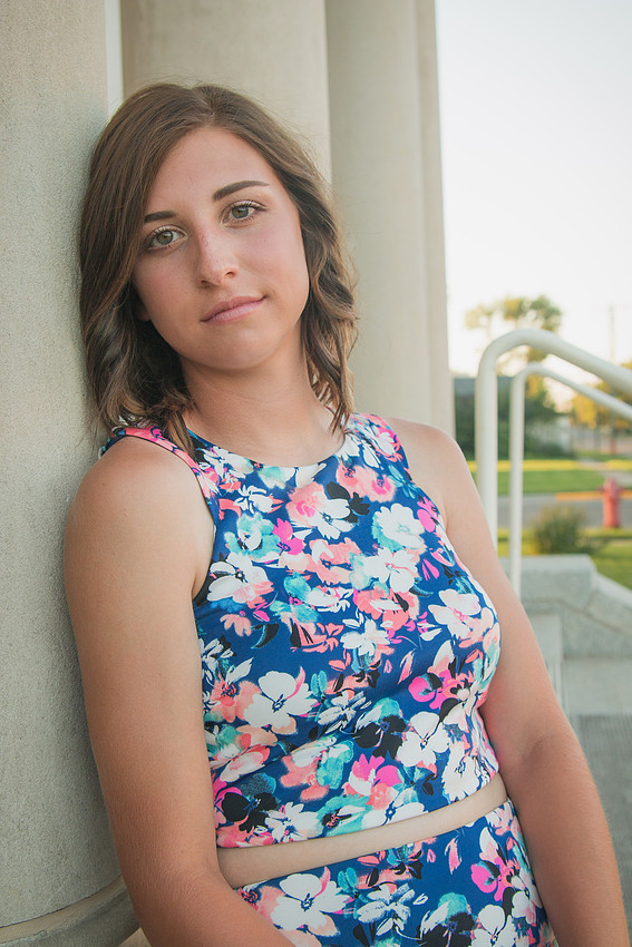 Ashley-Senior 071-137